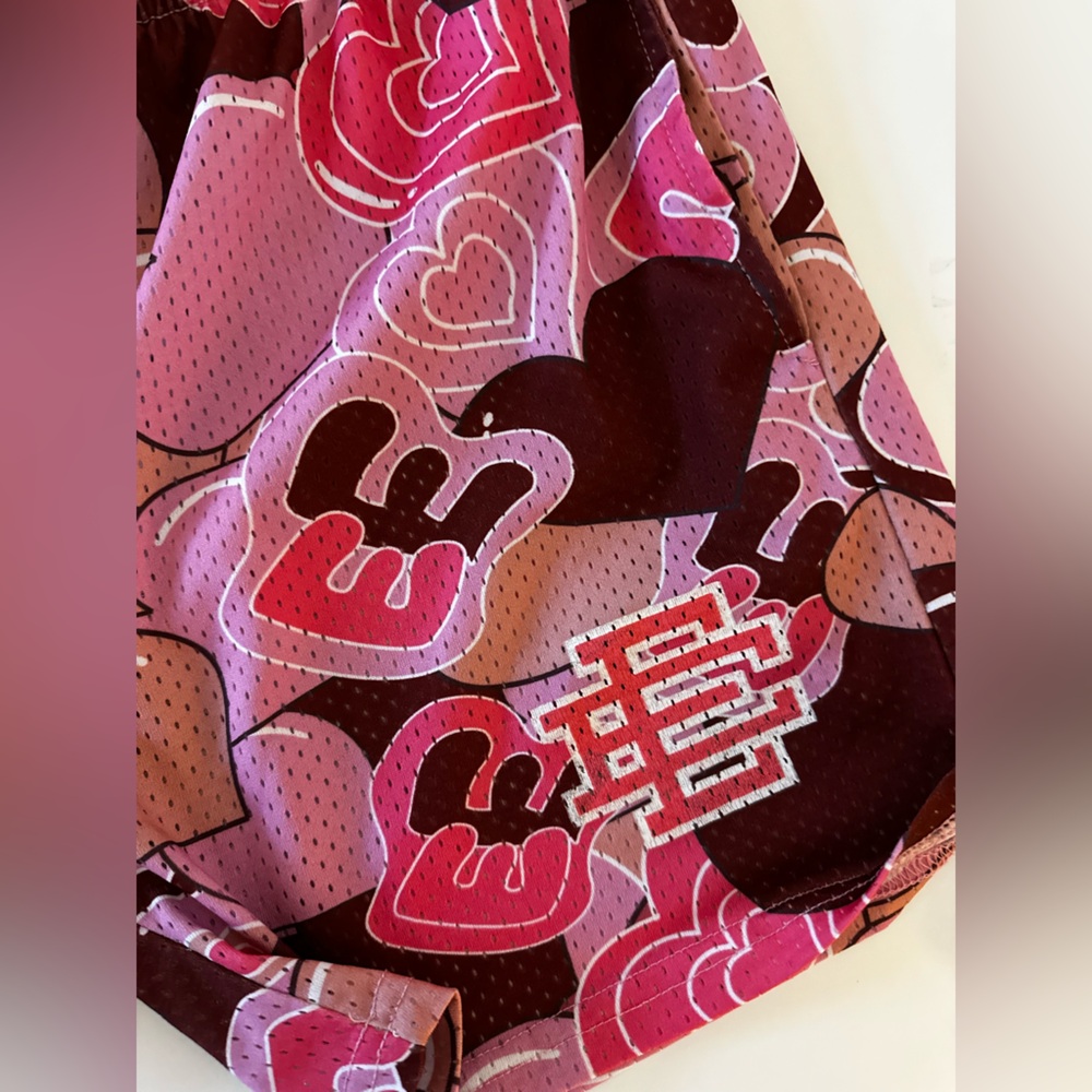 Eric Emanuel EE Basic Short "Pink Heart" Sweat sh… - image 6